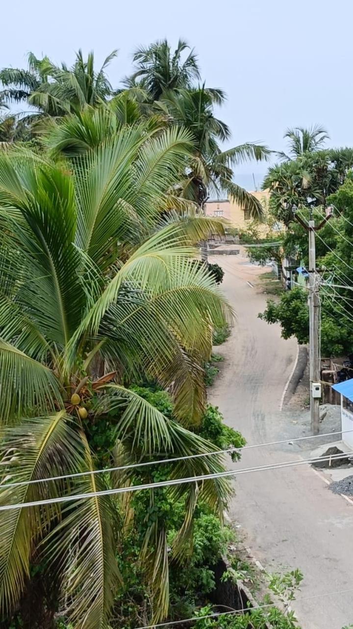 Sea View Beach House Пондичерри Экстерьер фото